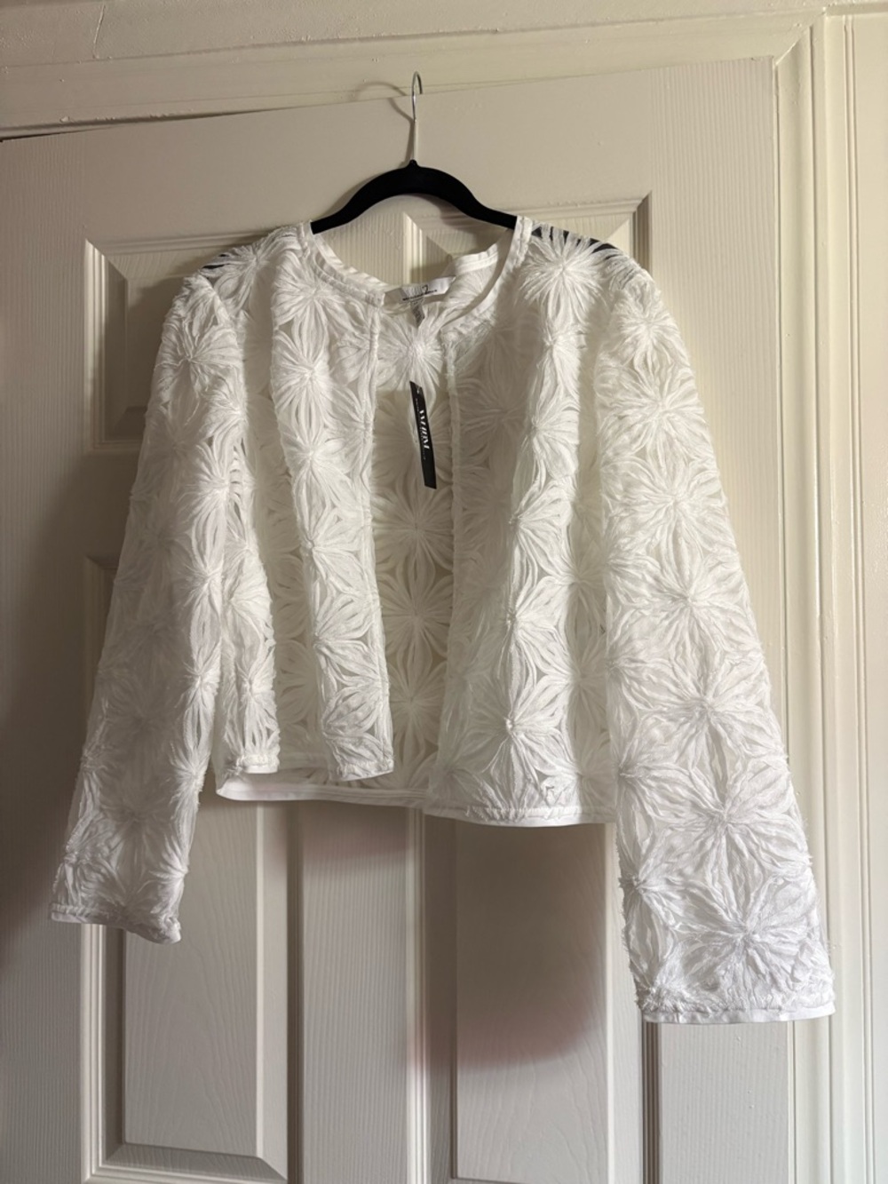 White House Black Market White Textured Floral Jacket